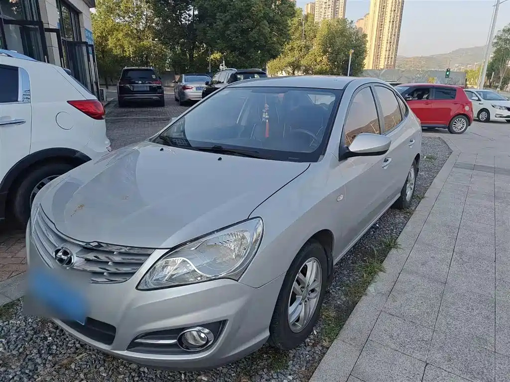 HYUNDAI CELESTA 2011