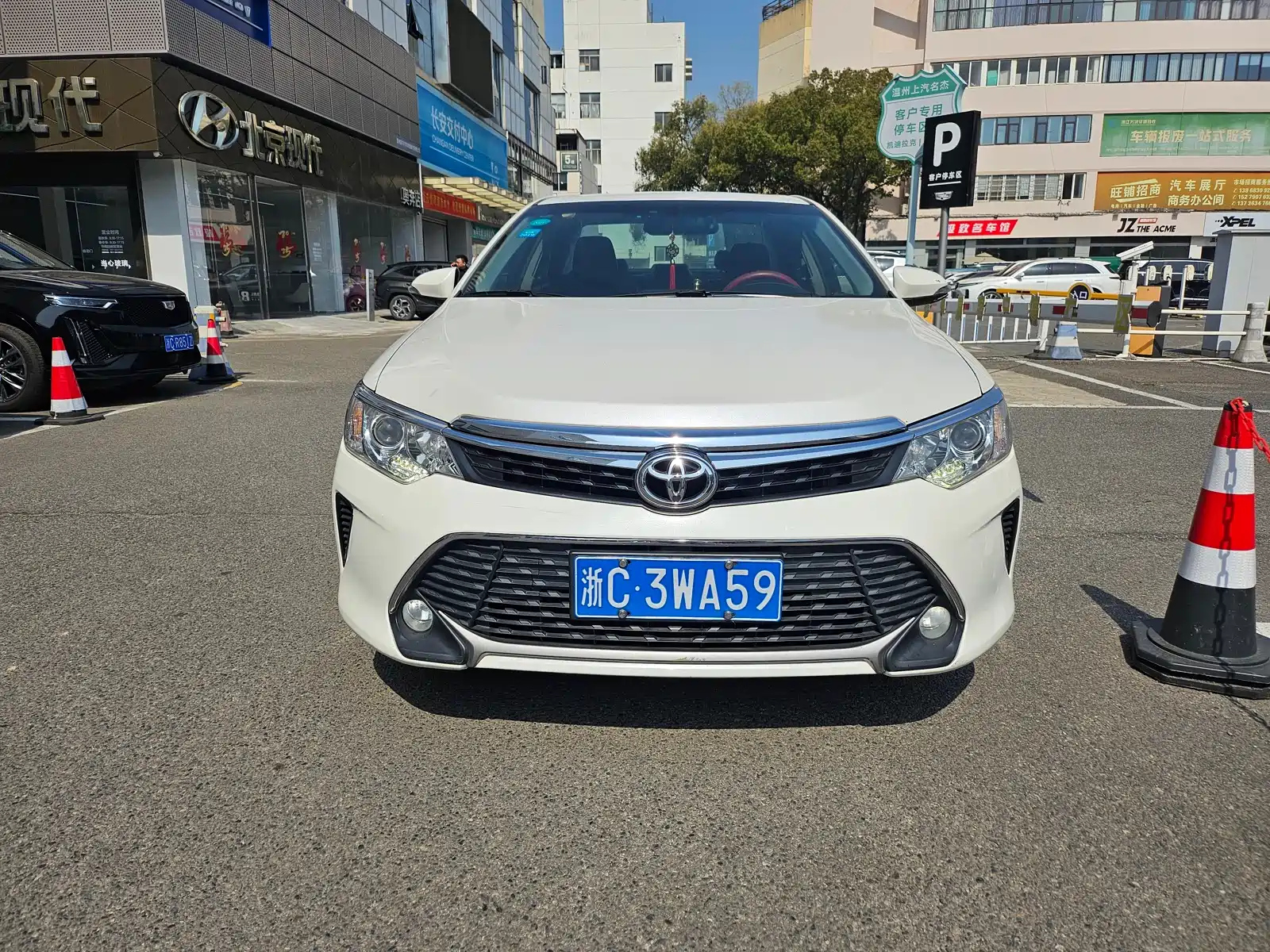 TOYOTA CAMRY 2015