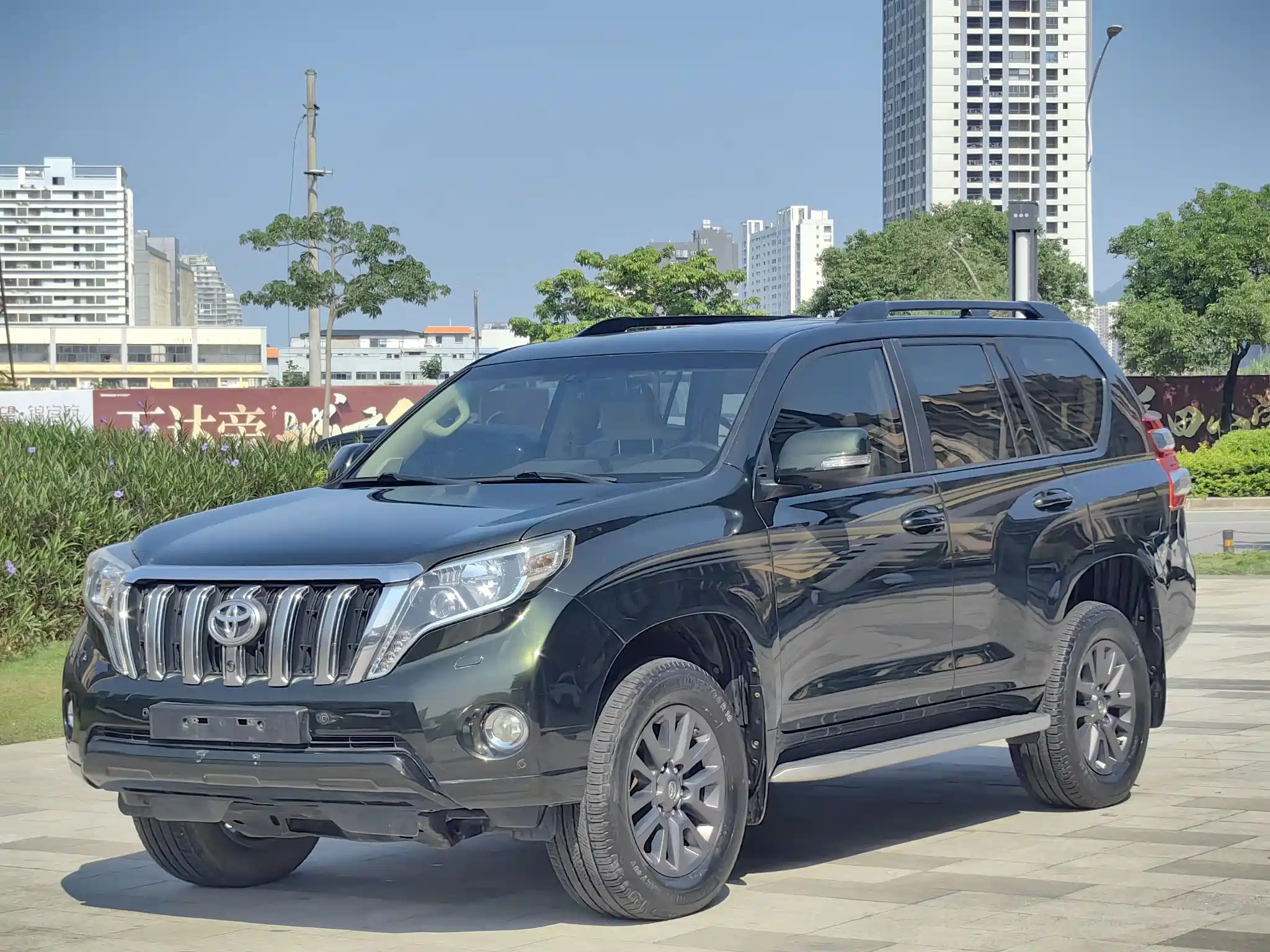 TOYOTA PRADO 2014