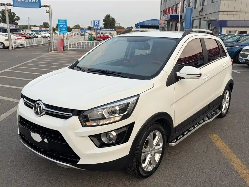 BAIC SENOVA X25 2015