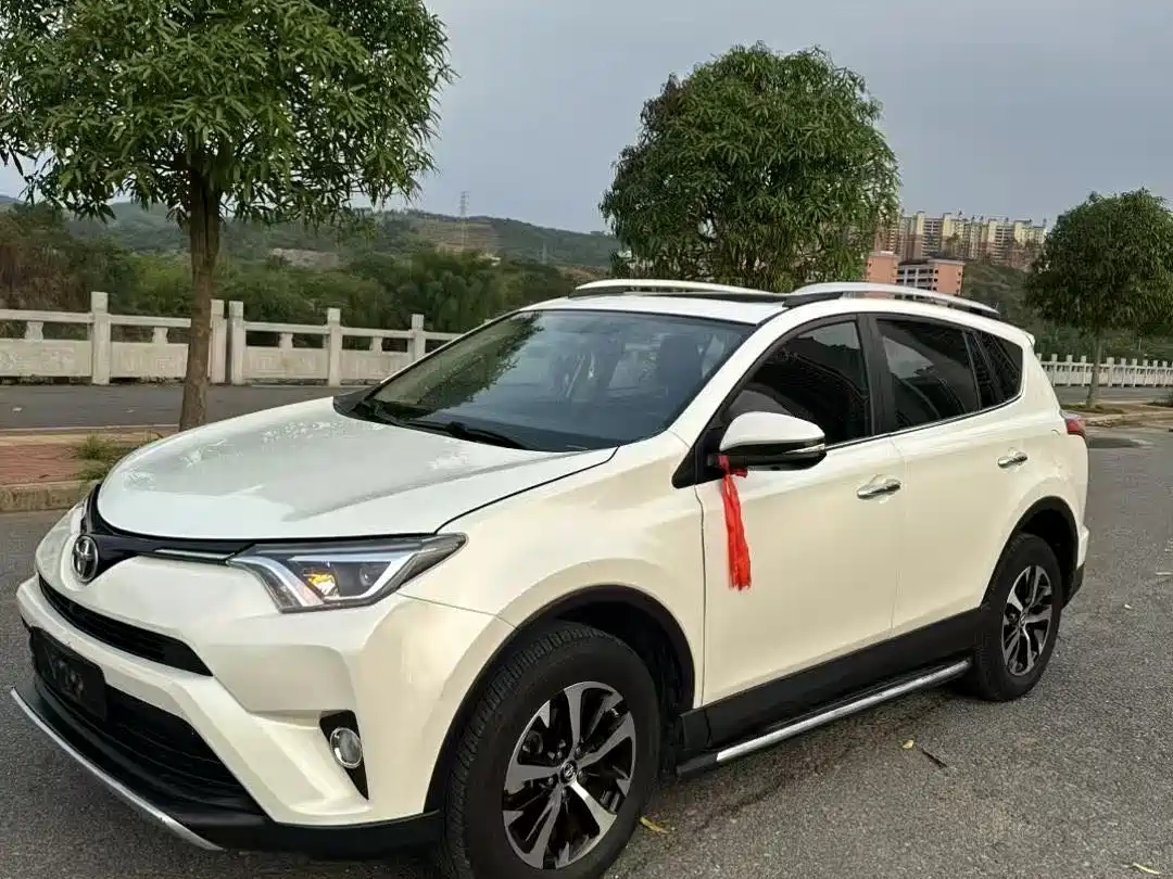 TOYOTA RAV4 RONGFANG 2016
