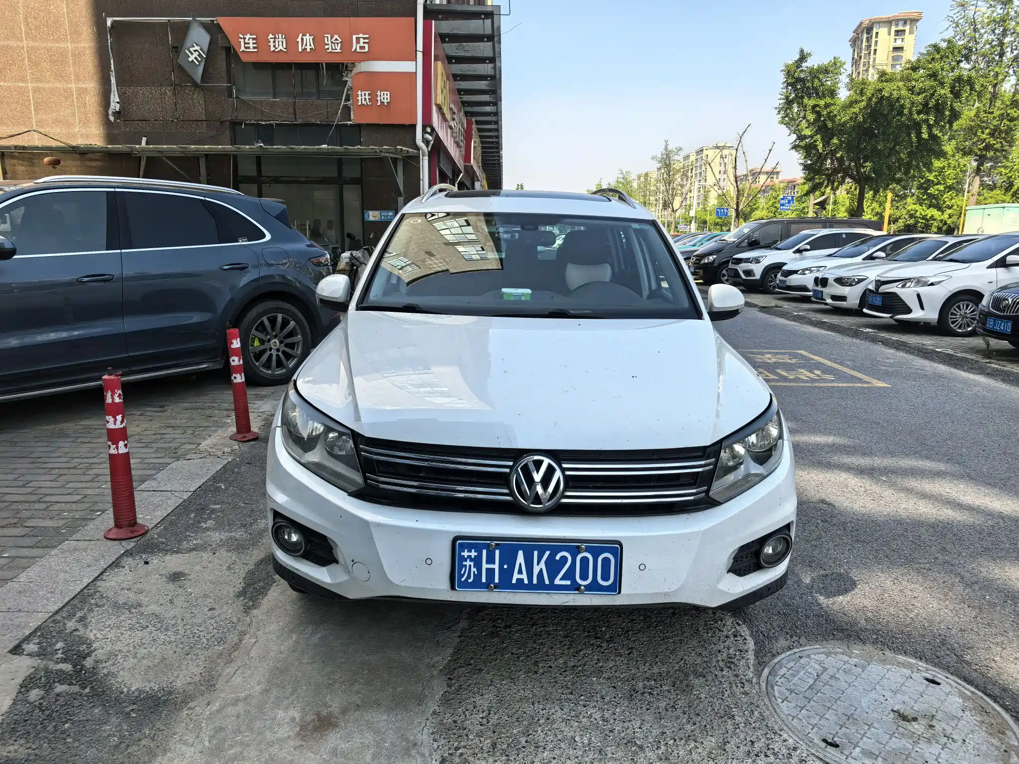 VOLKSWAGEN TIGUAN 2014