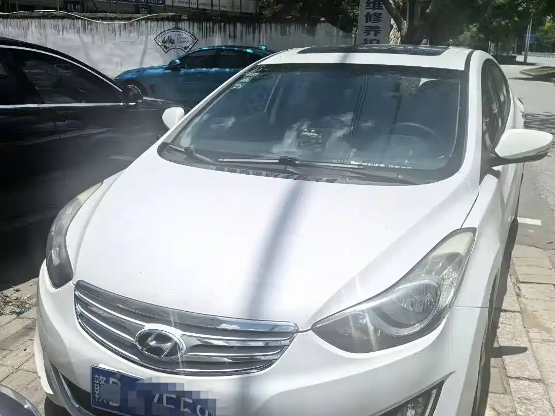 HYUNDAI ELANTRA 2013