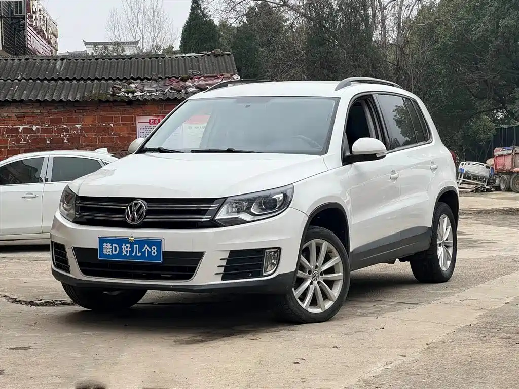 VOLKSWAGEN TIGUAN 2016