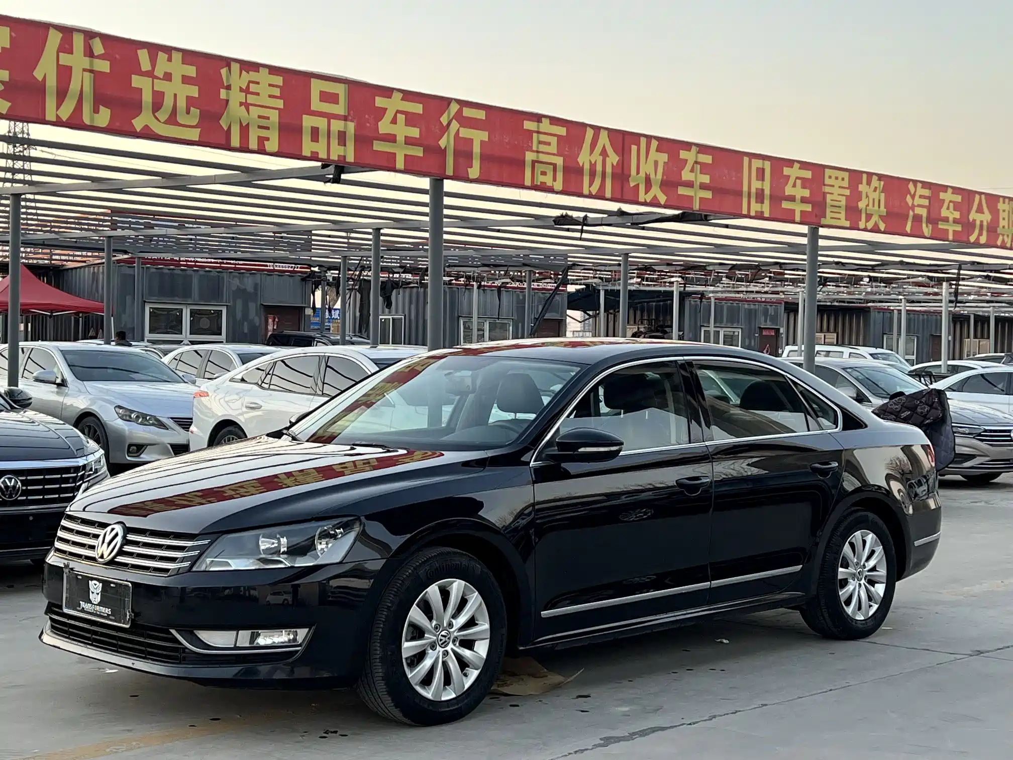 VOLKSWAGEN PASSAT 2013