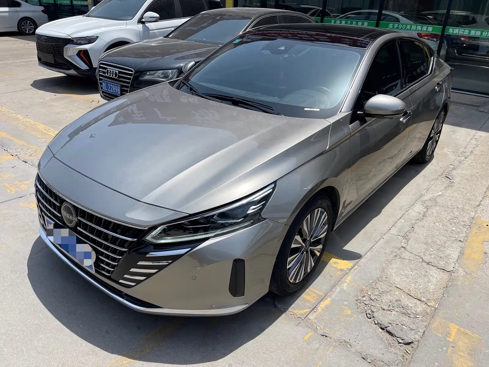NISSAN TEANA 2022