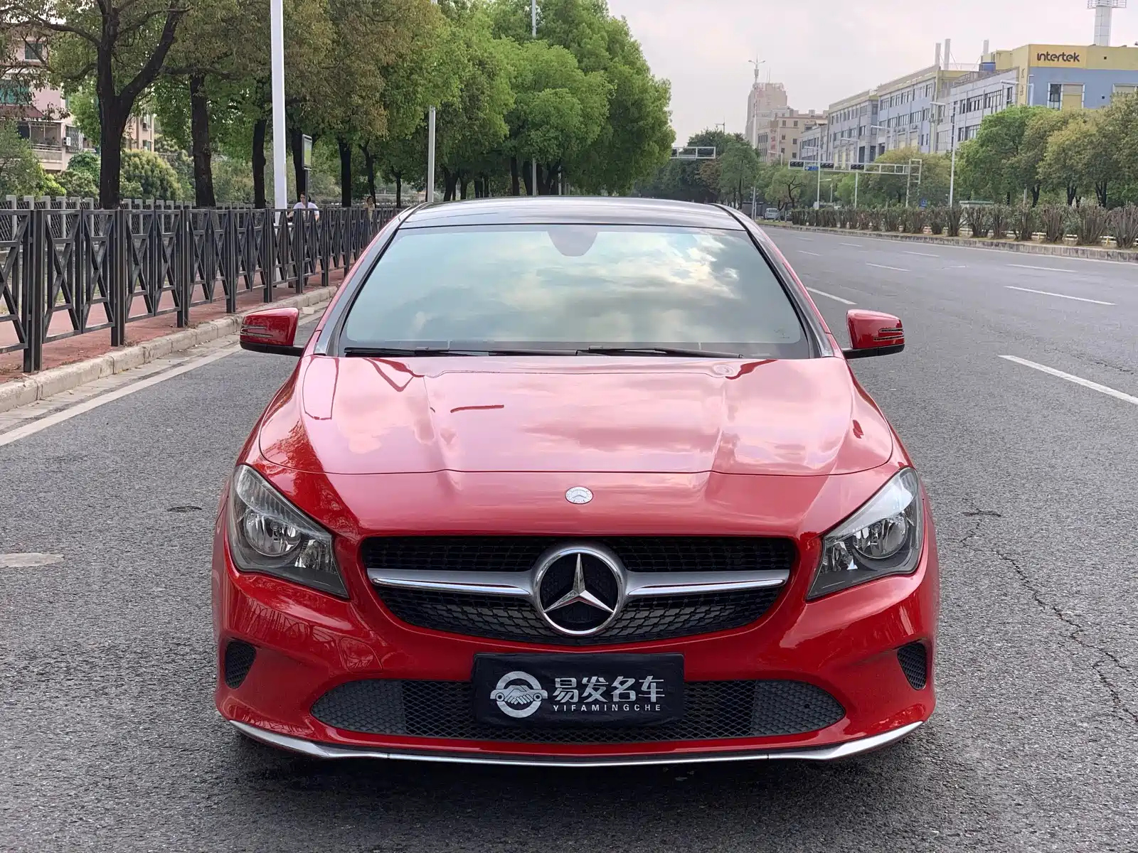 MERCEDES BENZ CLA 2017