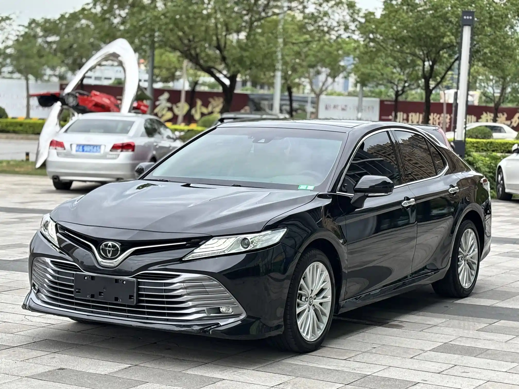 TOYOTA CAMRY 2019