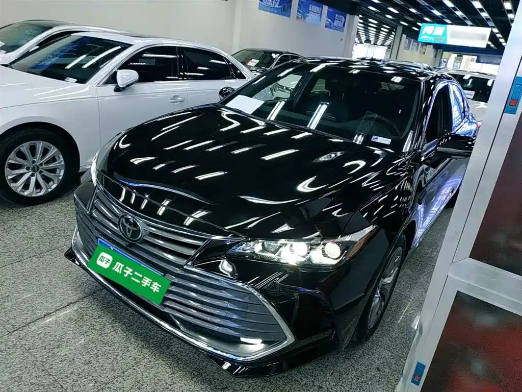 TOYOTA AVALON