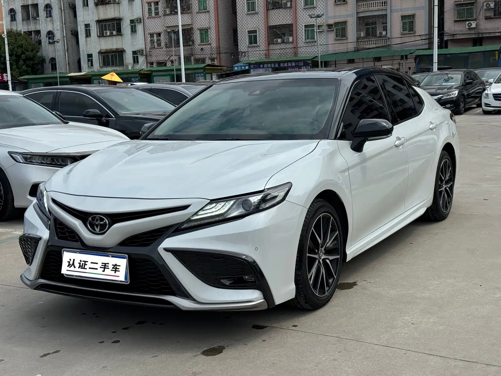 TOYOTA CAMRY 2021