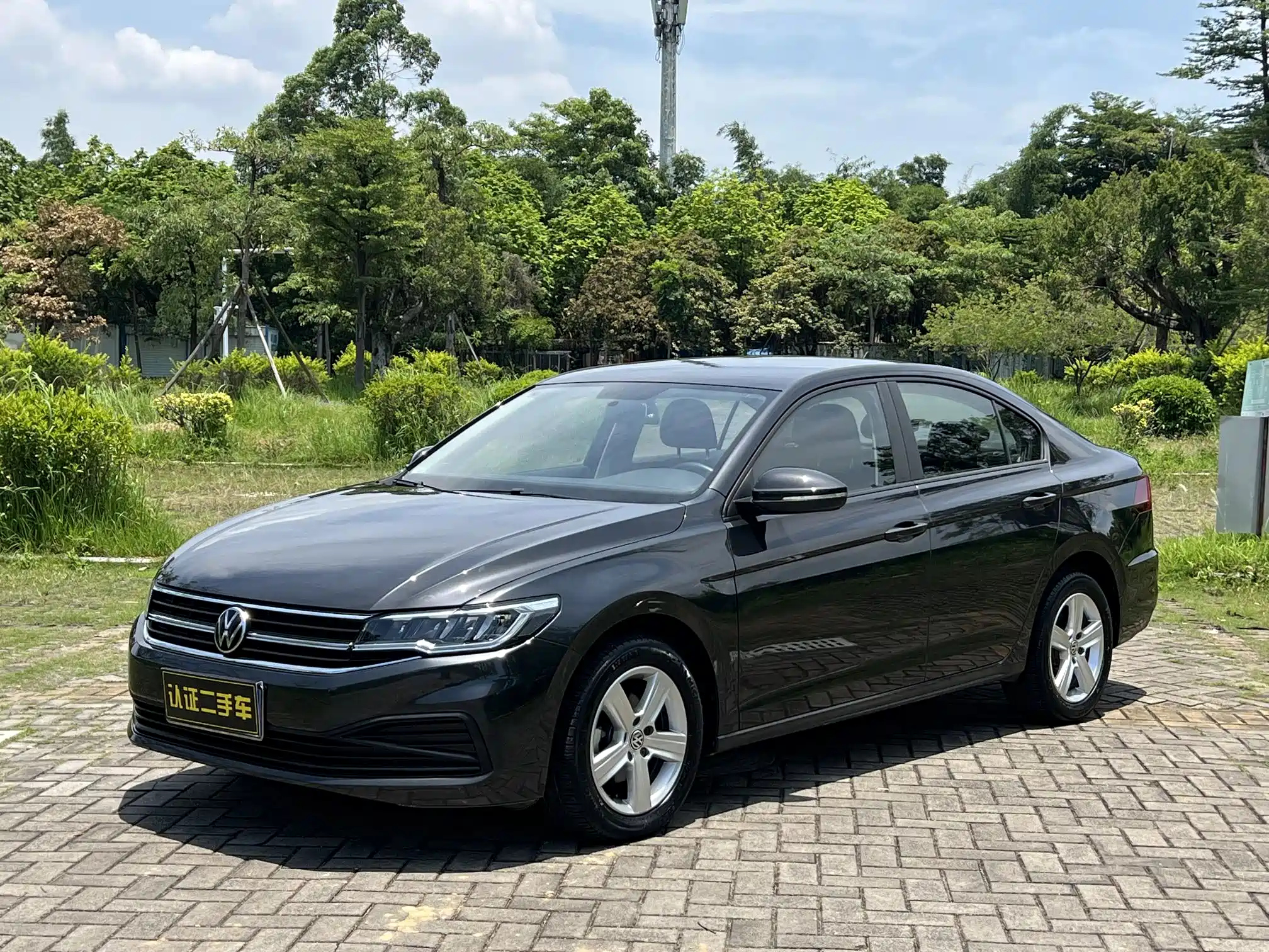 VOLKSWAGEN BORA 2021