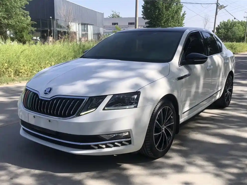 SKODA OCTAVIA 2019