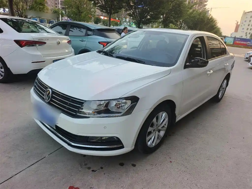 VOLKSWAGEN LAVIDA 2017