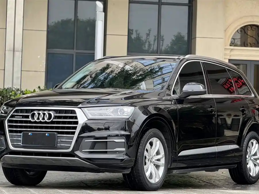 AUDI Q7 2016