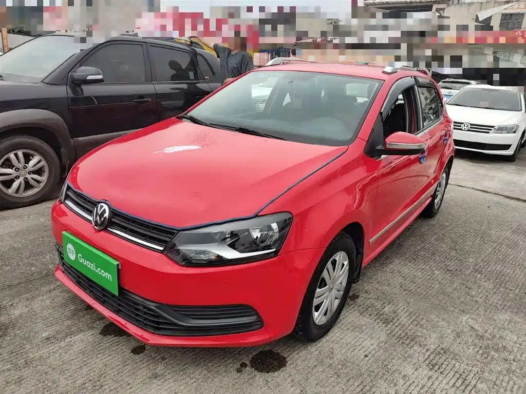 VOLKSWAGEN POLO 2016