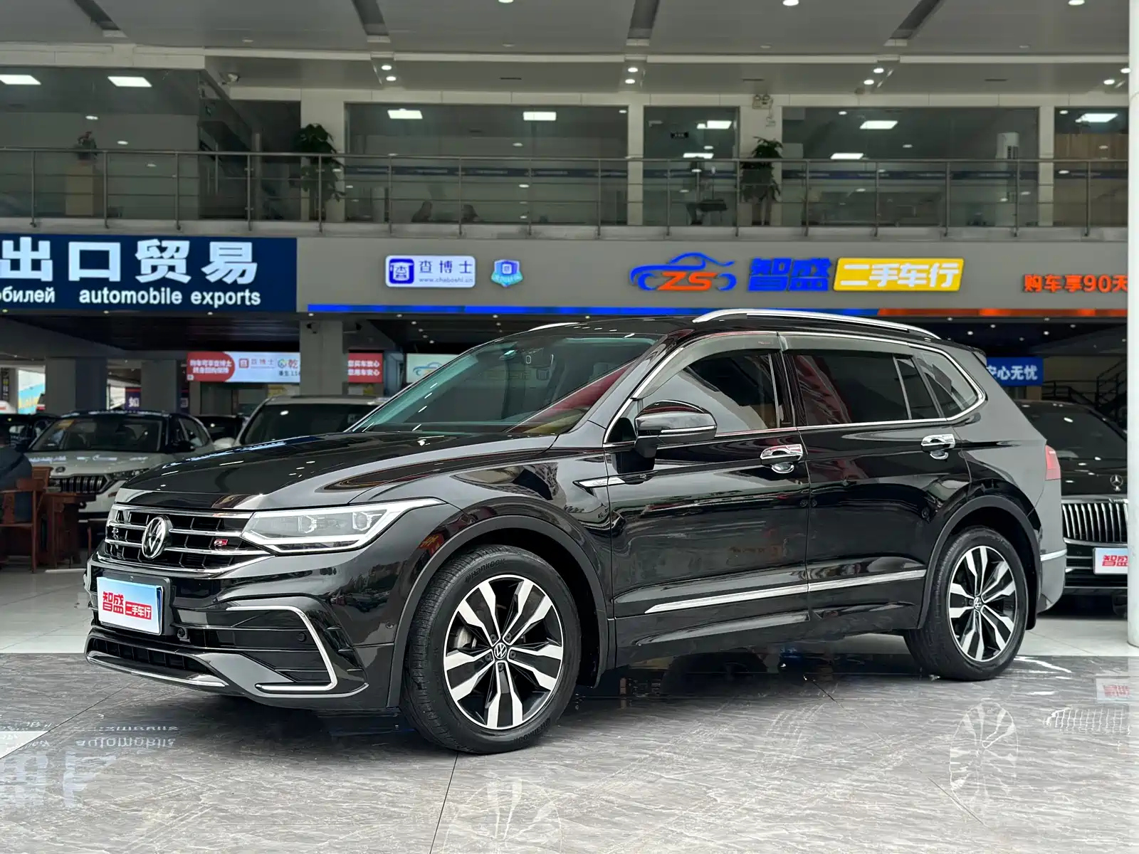 VOLKSWAGEN TIGUAN L 2022