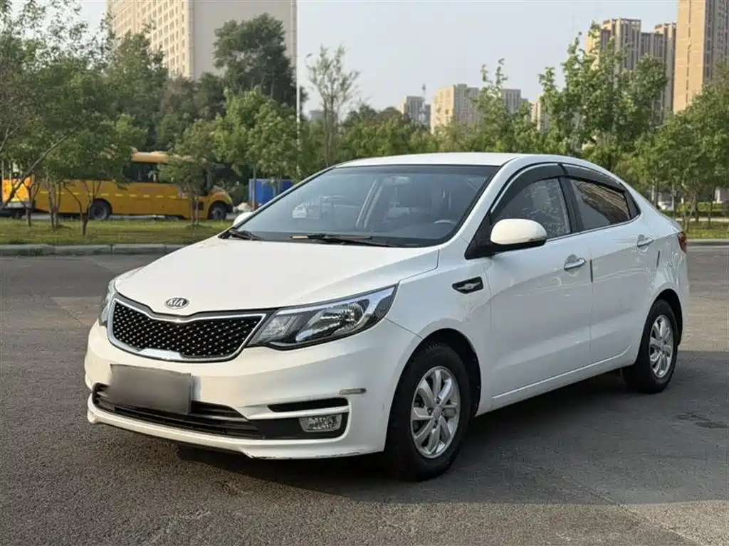 KIA K2 2015
