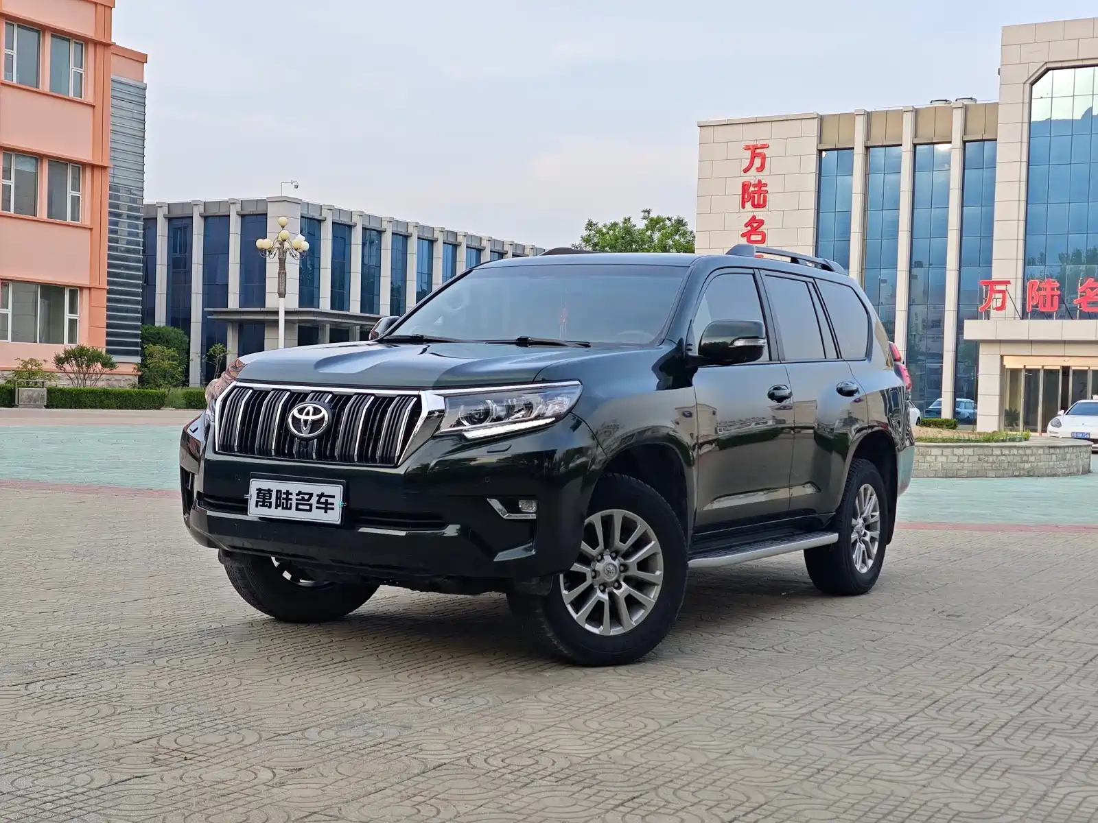 TOYOTA PRADO 2018