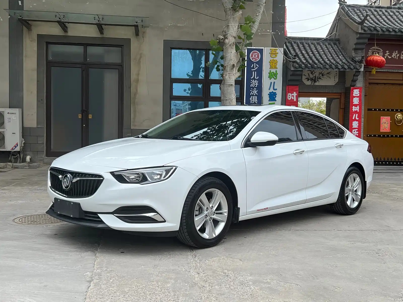 BUICK REGAL 2019