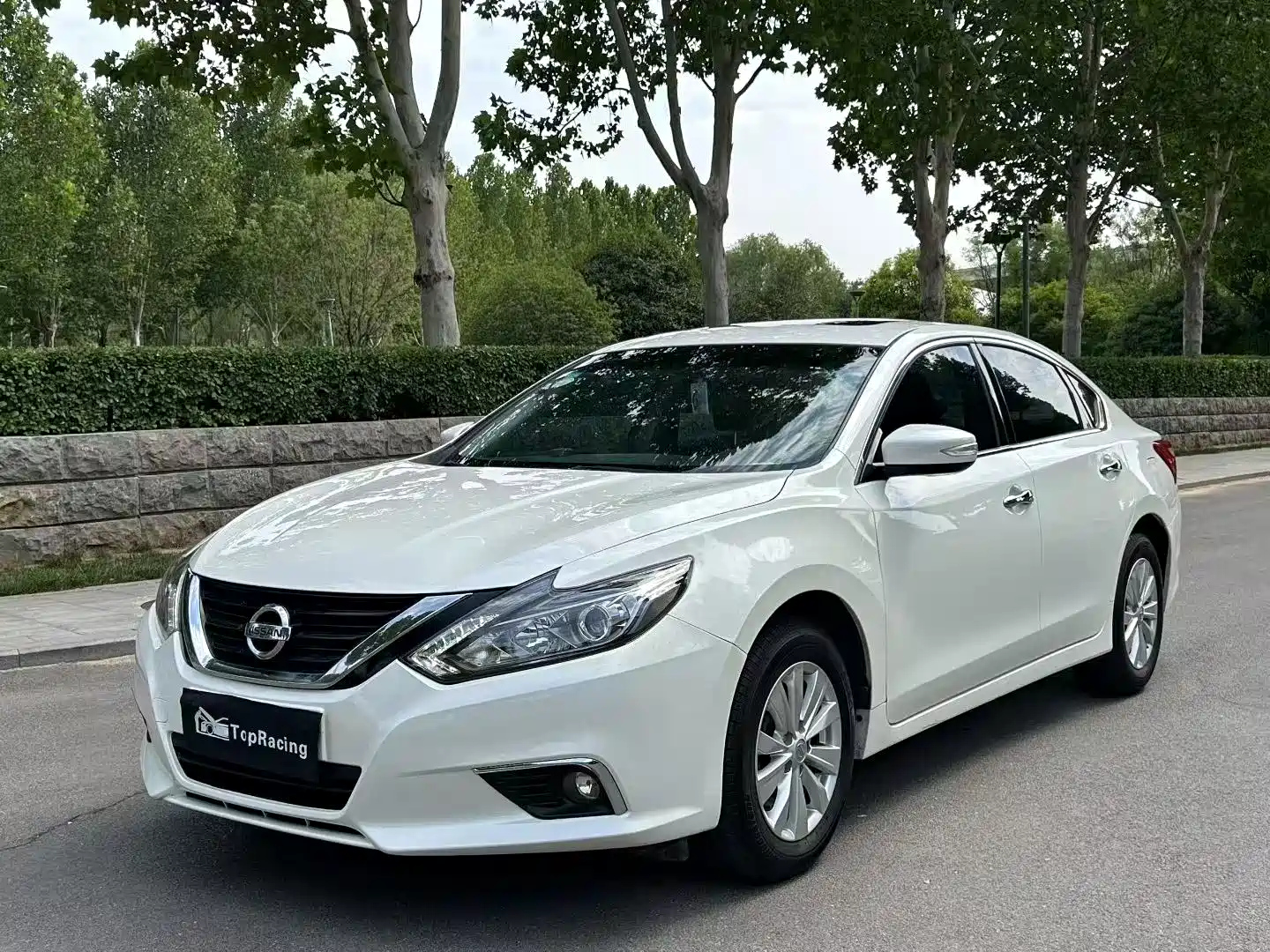 NISSAN TEANA 2016