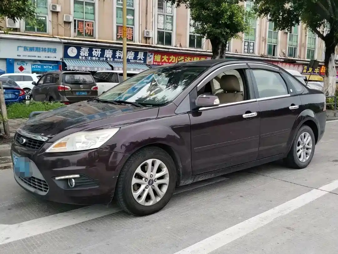 FORD FOCUS 2012