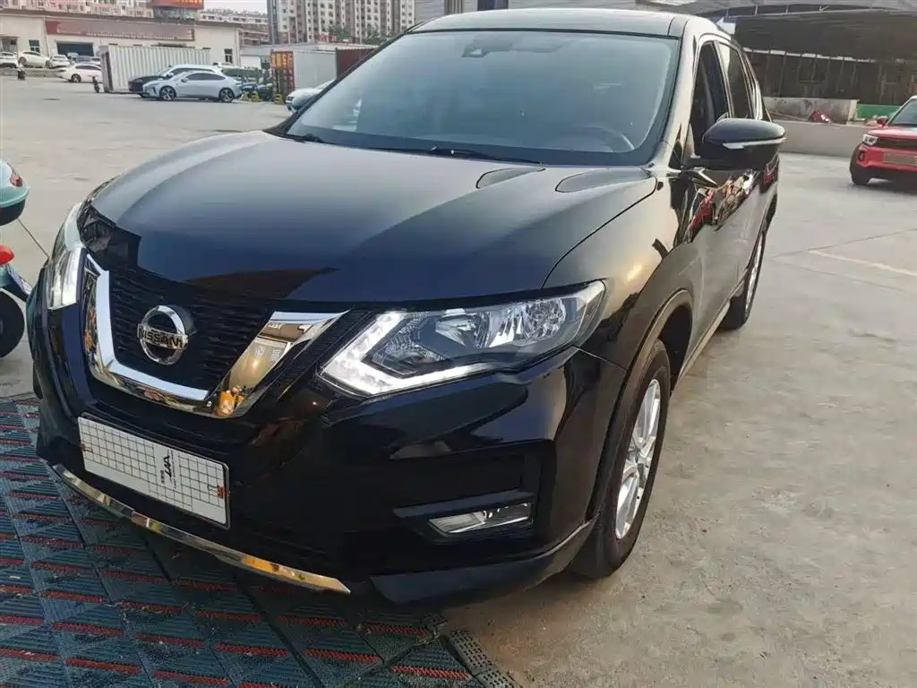 NISSAN X-TRAIL 2019