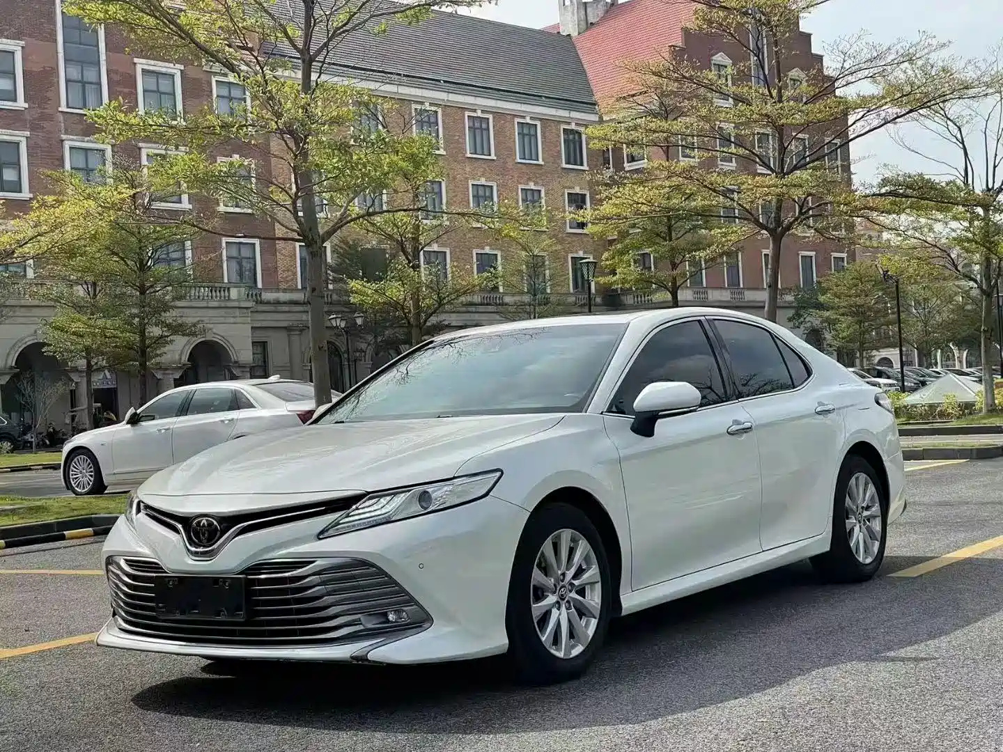 TOYOTA CAMRY 2018