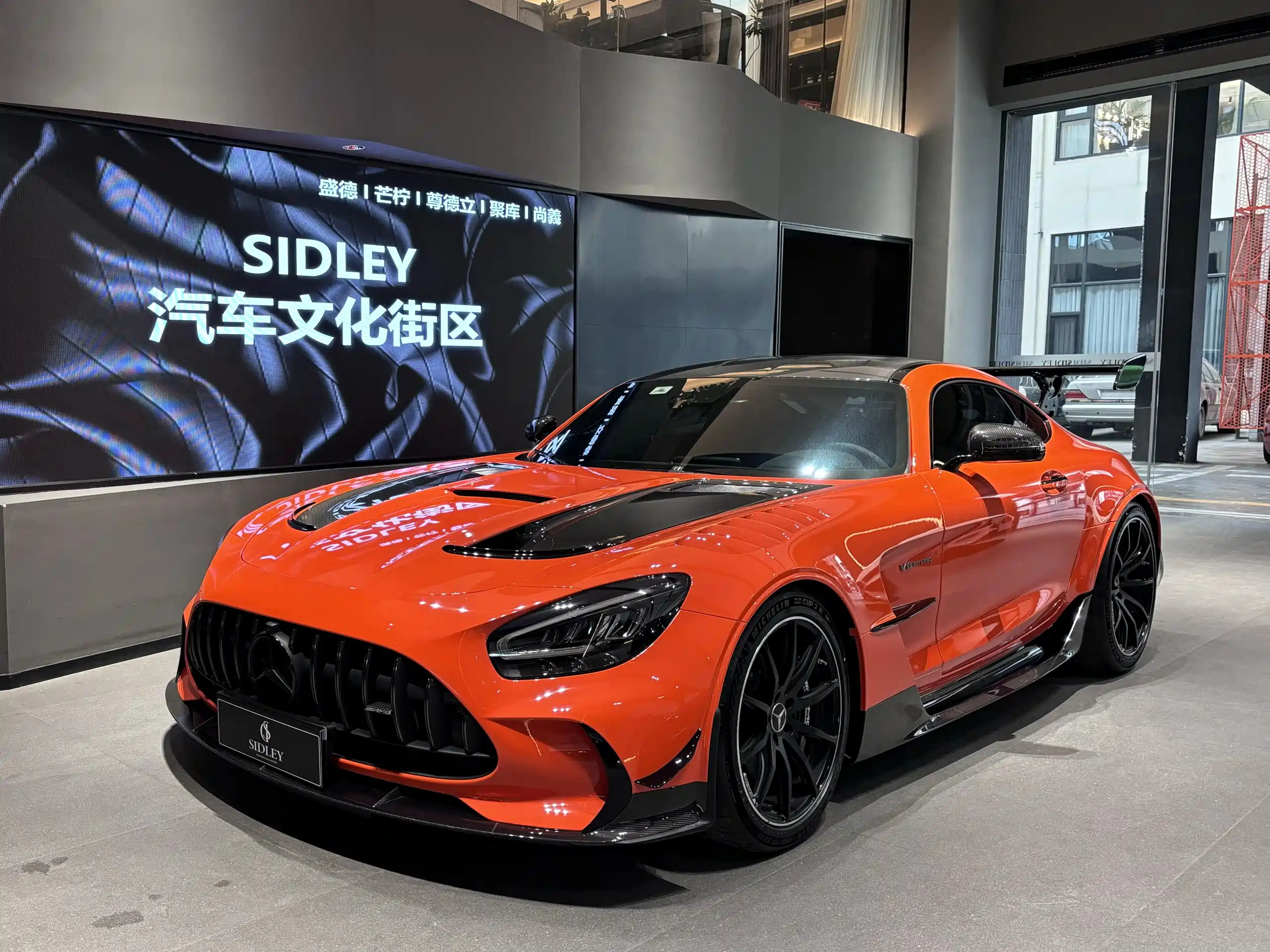 MERCEDES BENZ AMG GT
