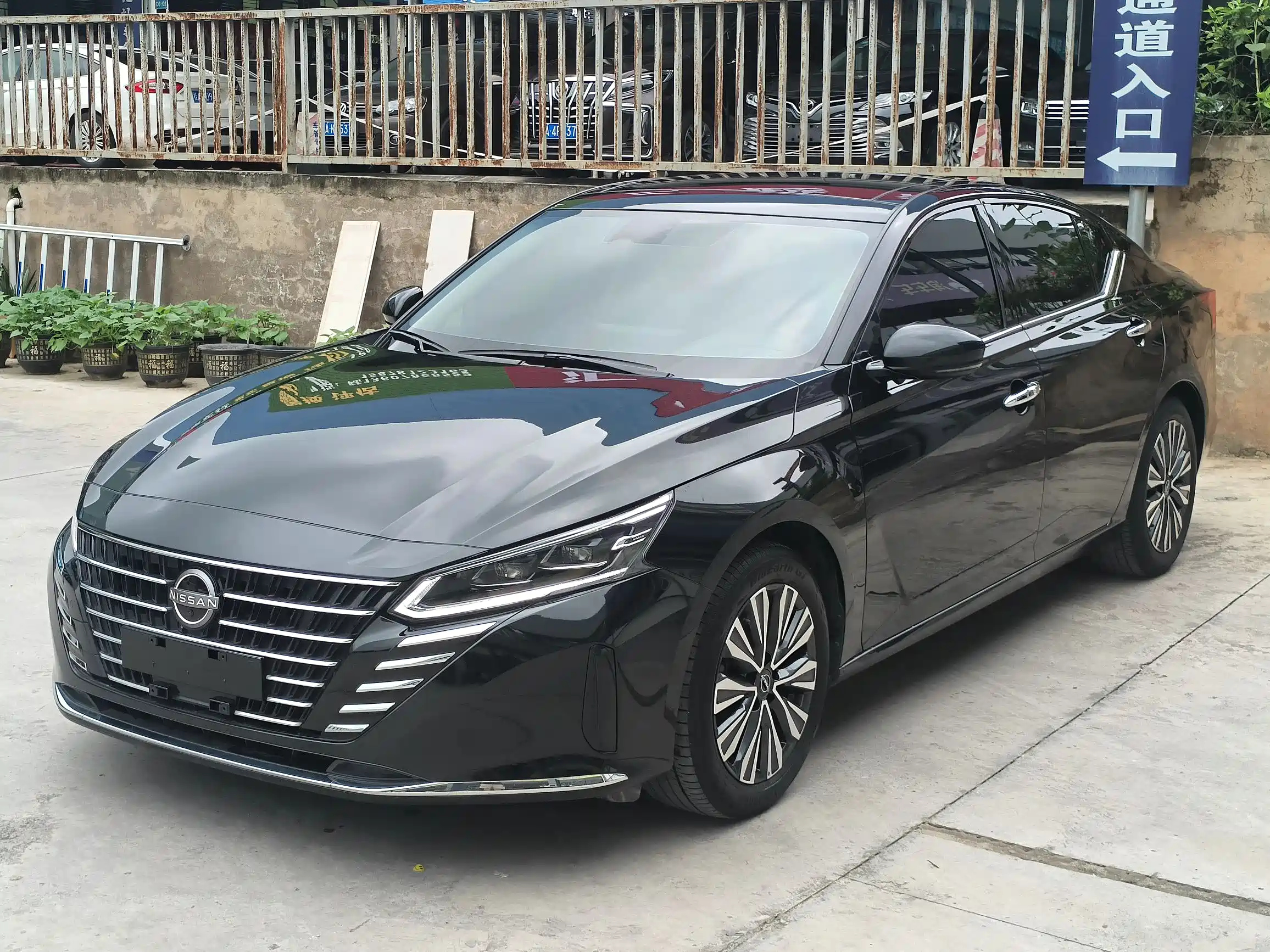 NISSAN TEANA 2022
