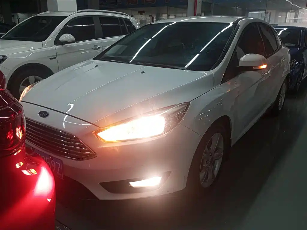 FORD FOCUS 2017