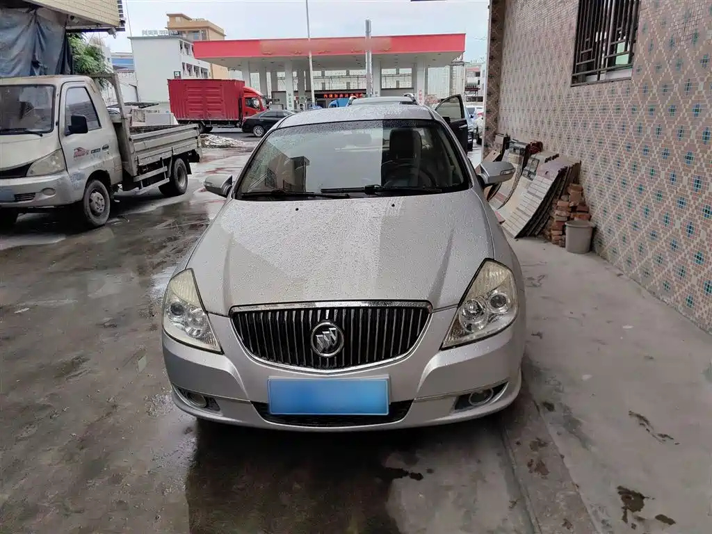 BUICK EXCELLE 2011