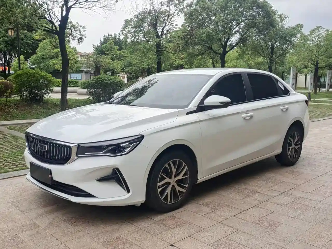 GEELY AUTO EMGRAND 2023