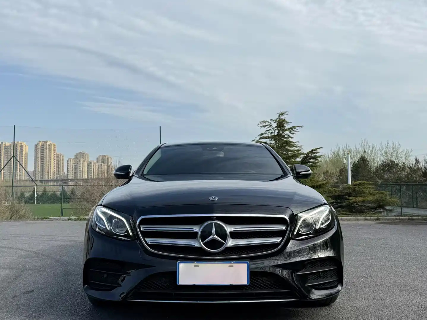 MERCEDES BENZ E-CLASS