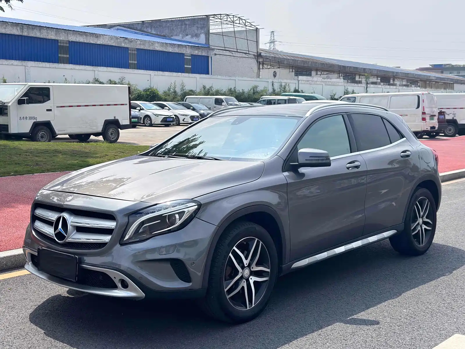 MERCEDES BENZ GLA 2015