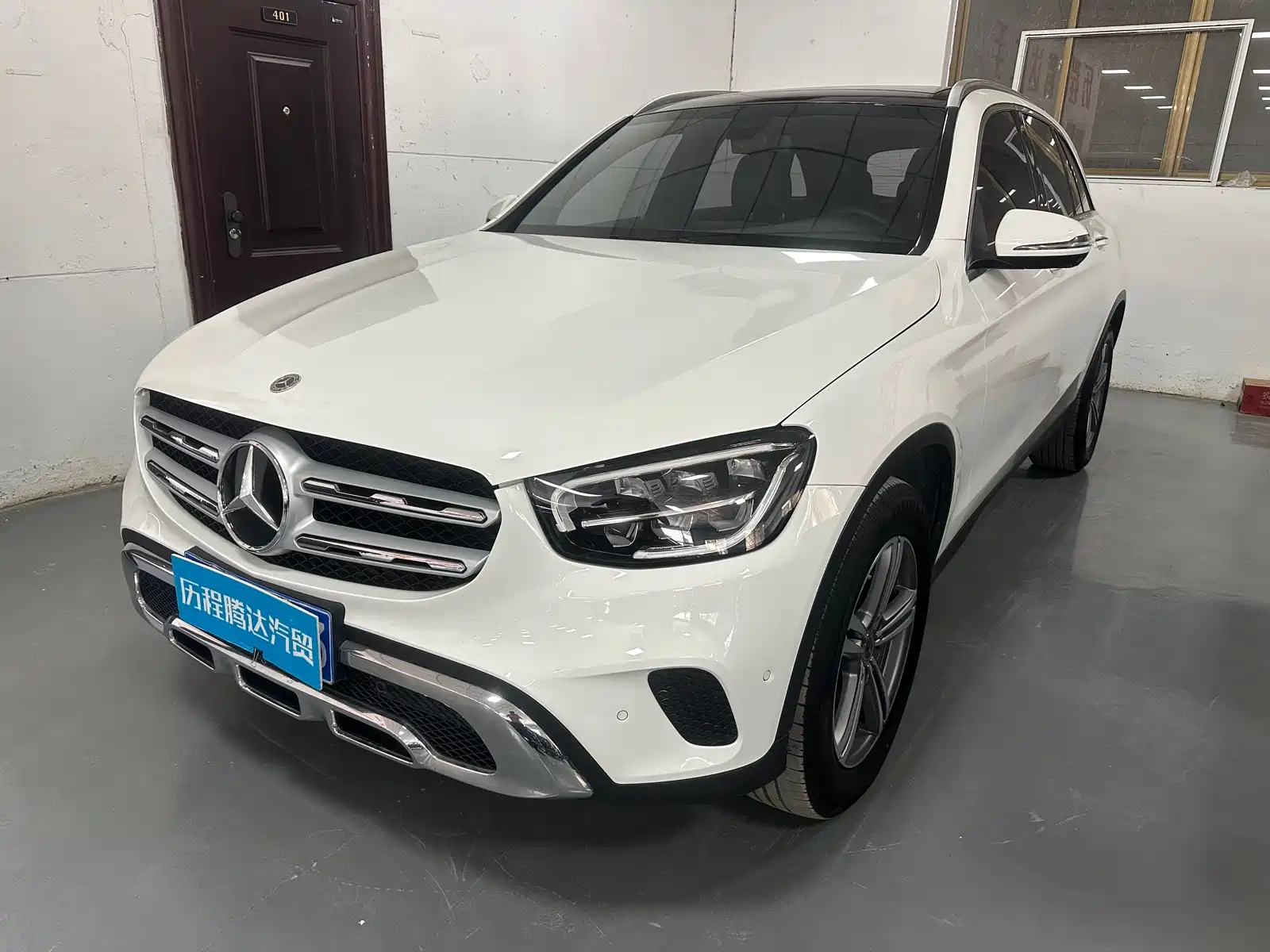 MERCEDES BENZ GLC 2021