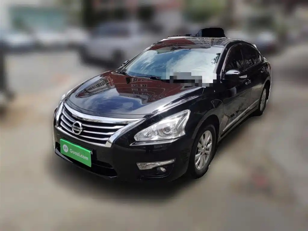 NISSAN TEANA 2013
