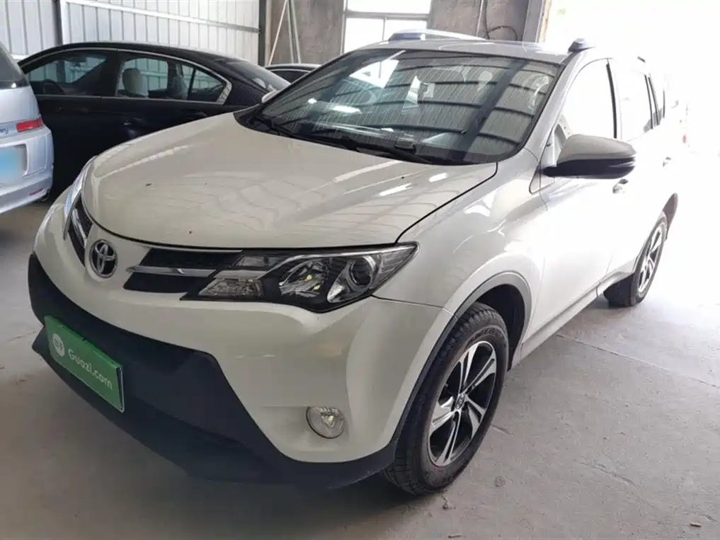 TOYOTA RAV4 RONGFANG 2015