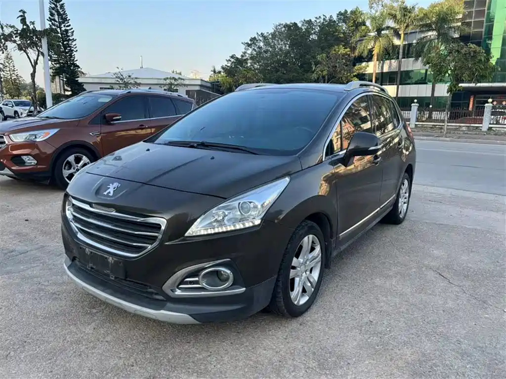PEUGEOT 3008 2015