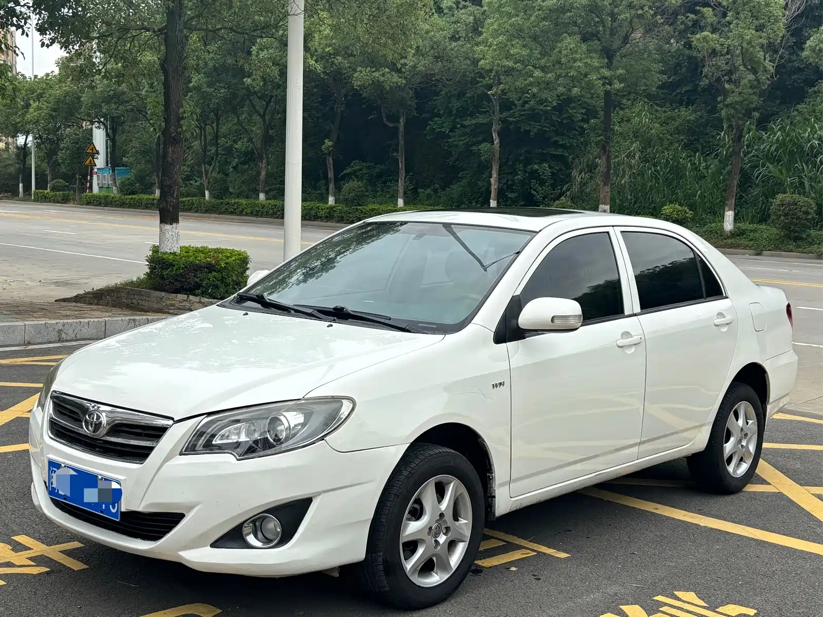 TOYOTA COROLLA 2013