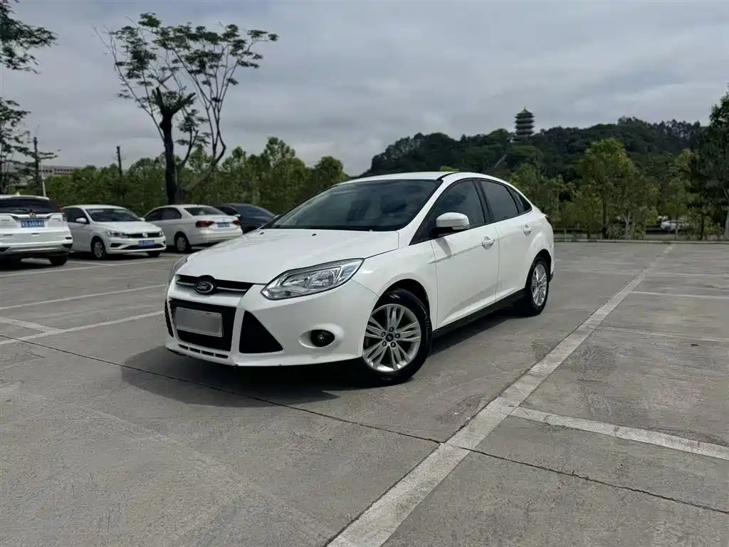 FORD FOCUS 2012