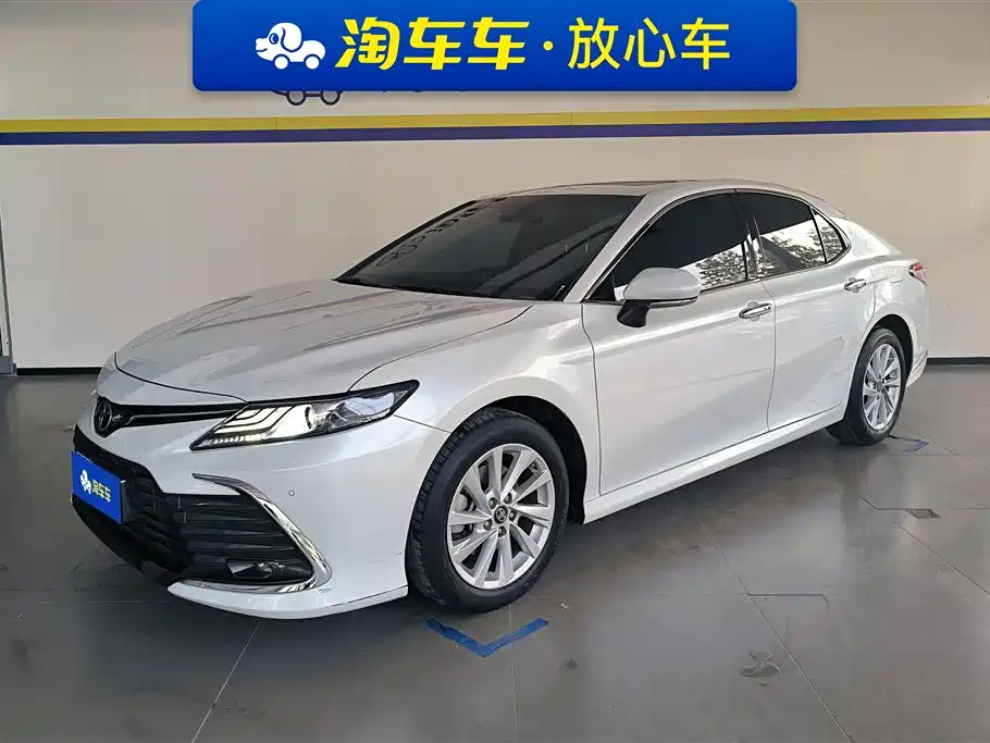 TOYOTA CAMRY 2021