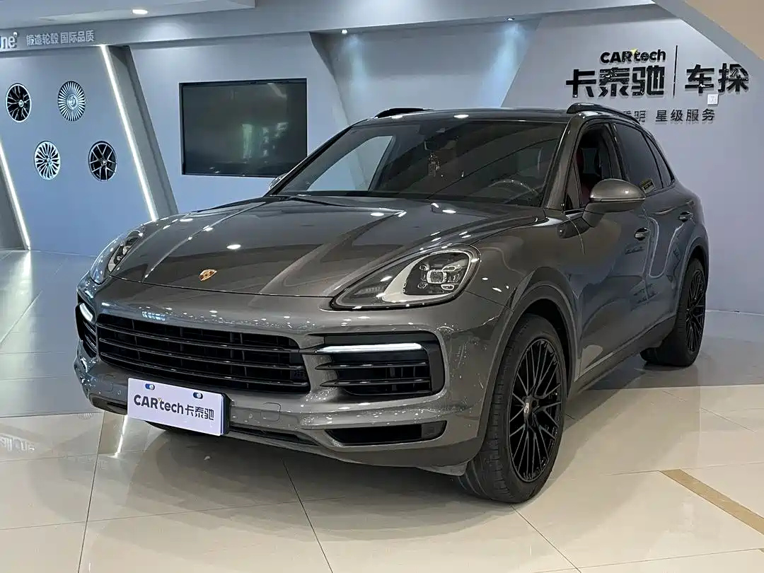 PORSCHE CAYENNE 2022