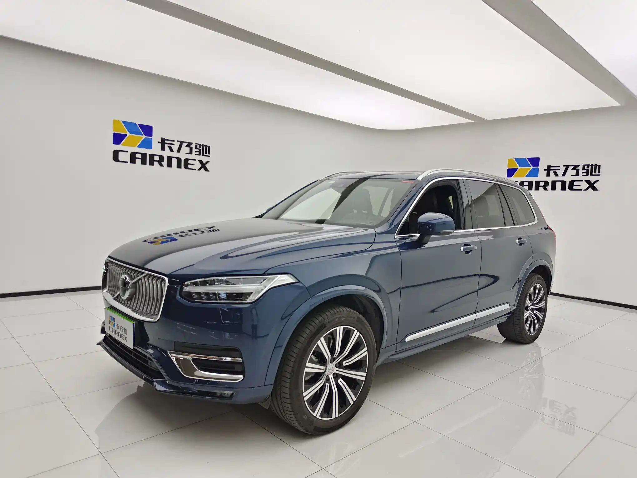 VOLVO XC90 2021