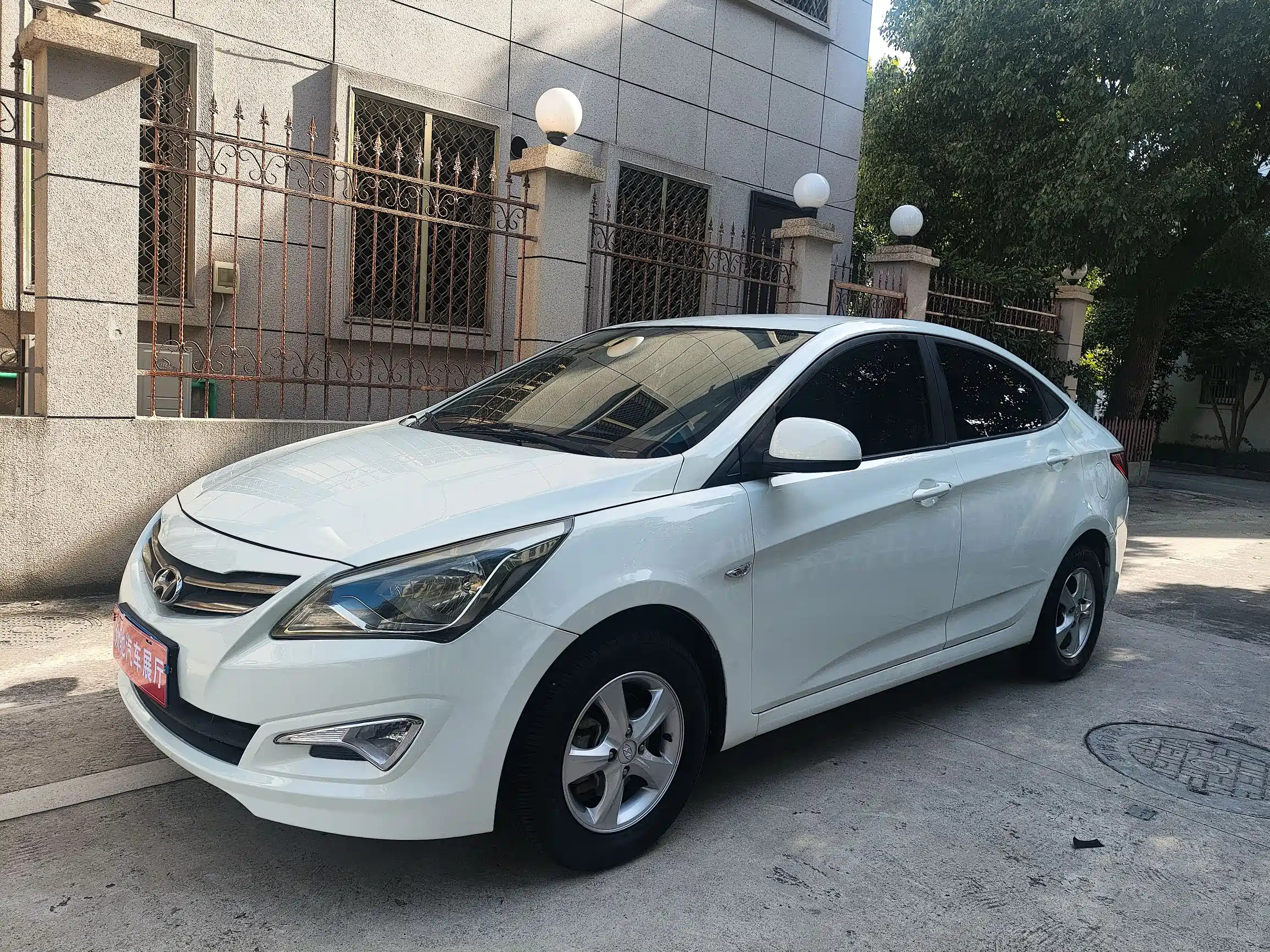 HYUNDAI RENA 2016