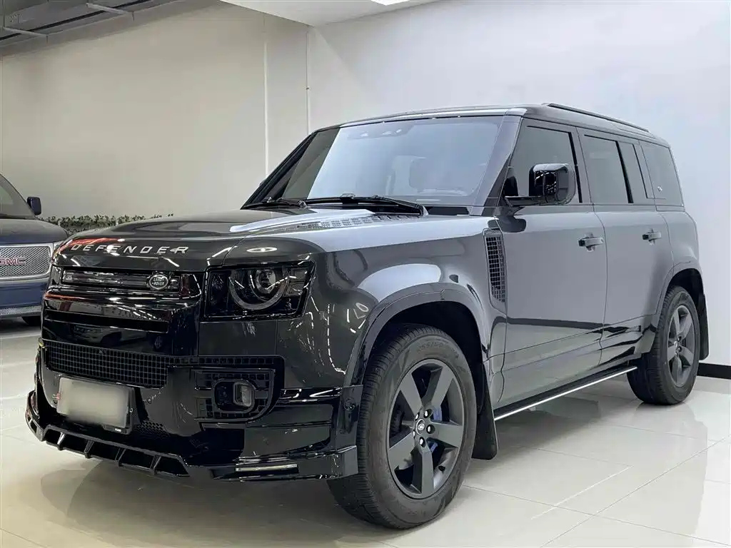 LAND ROVER DEFENDER