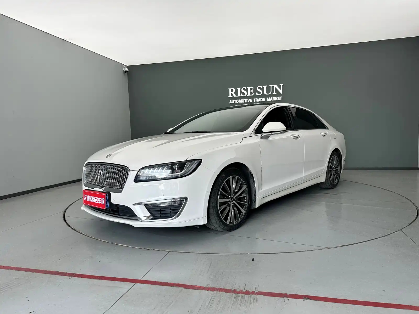LINCOLN MKZ 2019