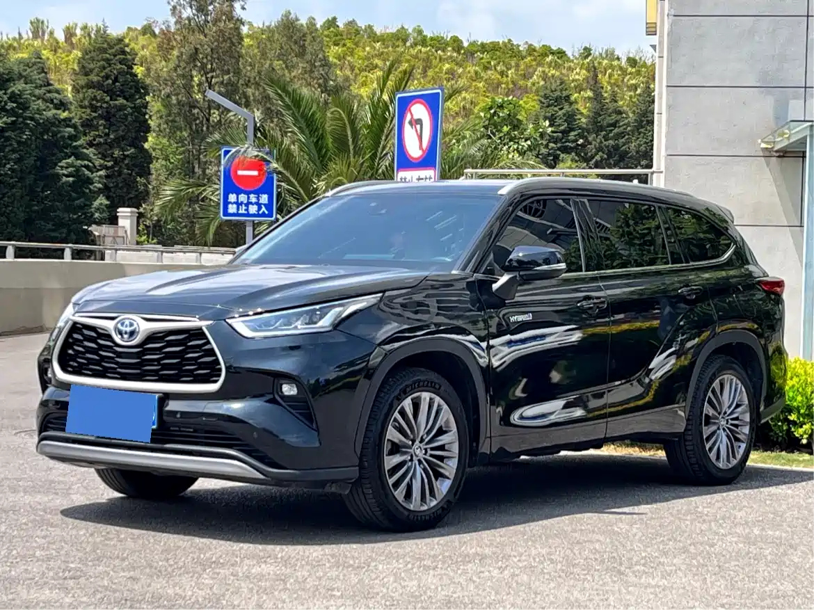 TOYOTA HIGHLANDER 2022