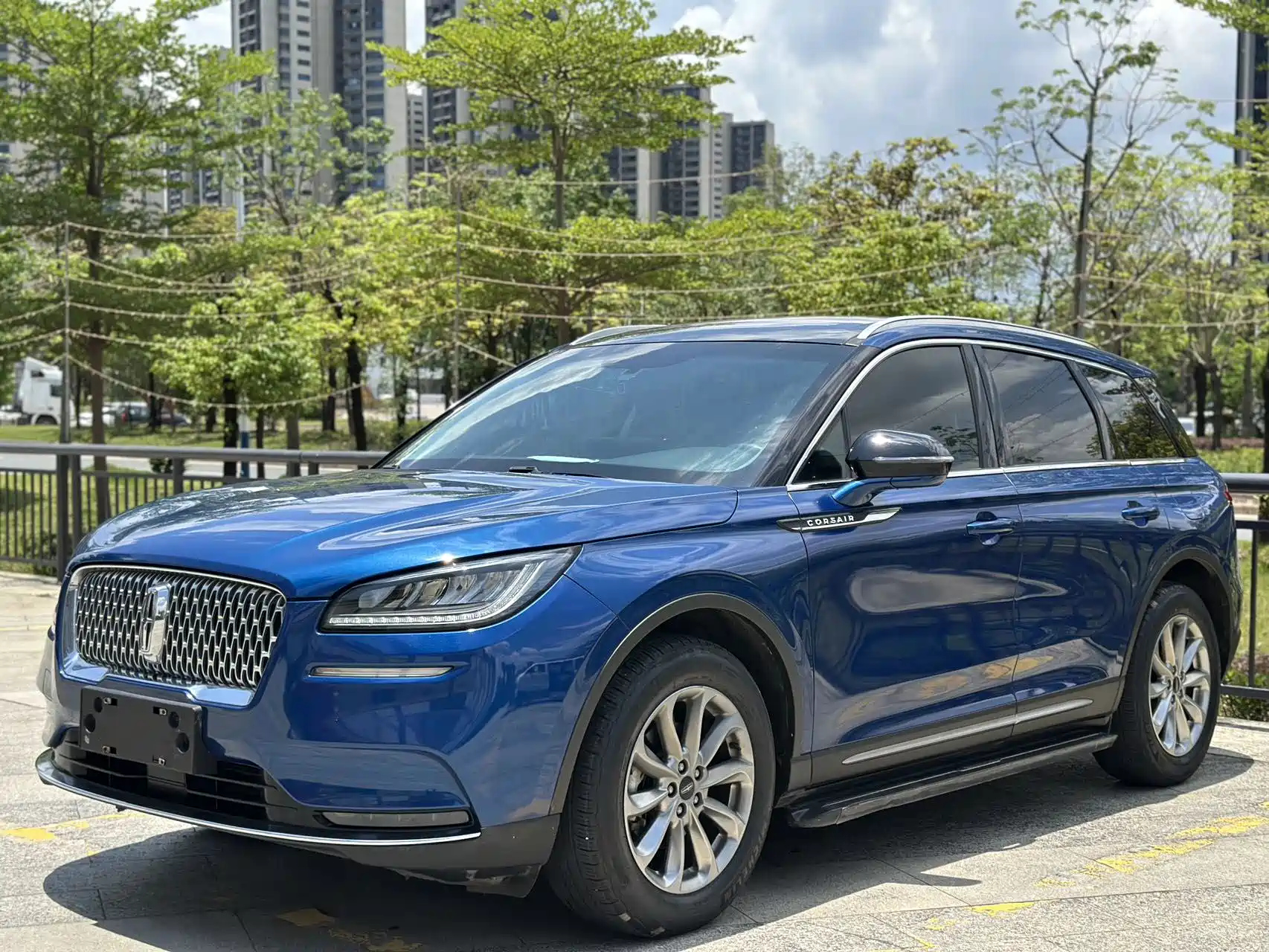 LINCOLN ADVENTURER 2020