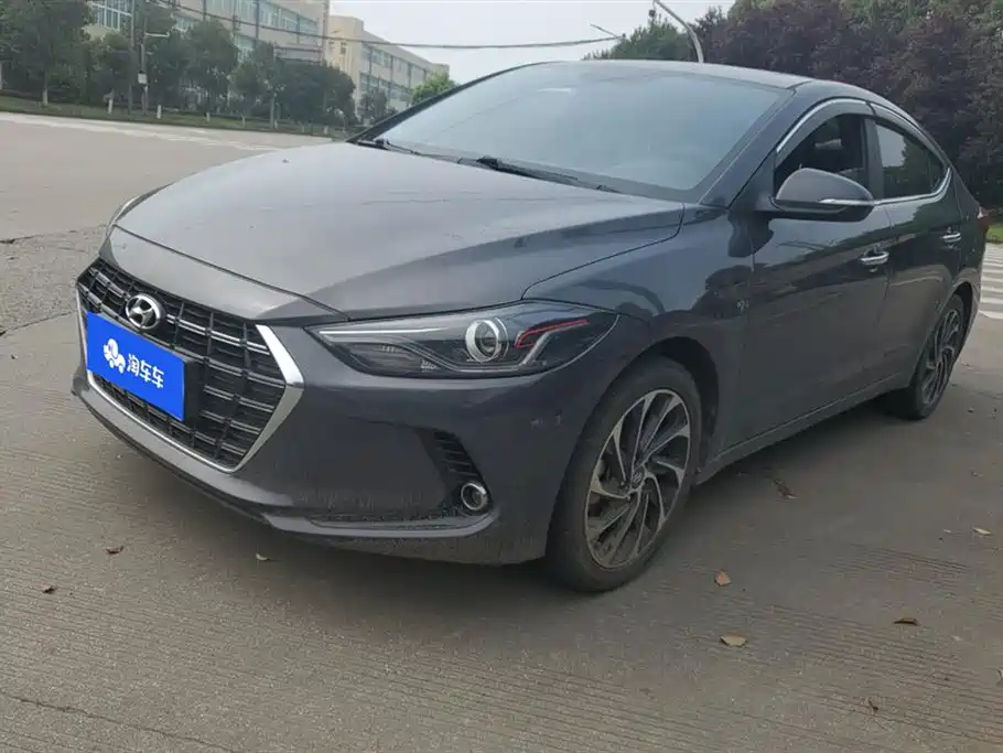 HYUNDAI ELANTRA 2019