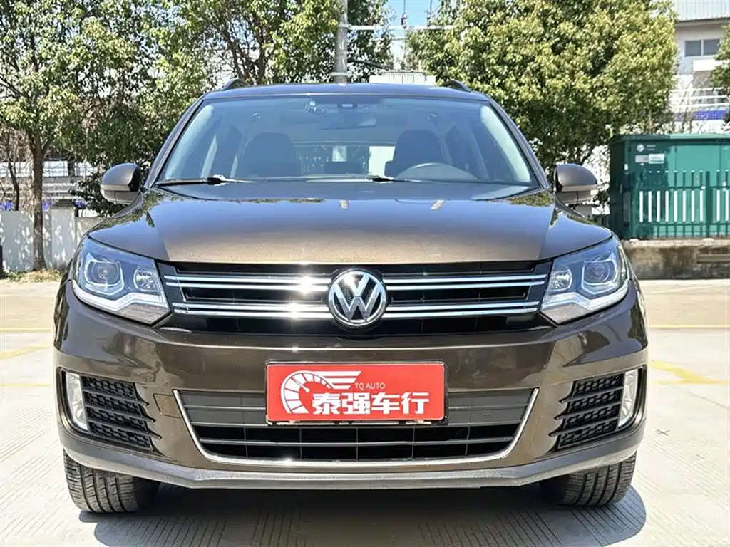 VOLKSWAGEN TIGUAN 2016